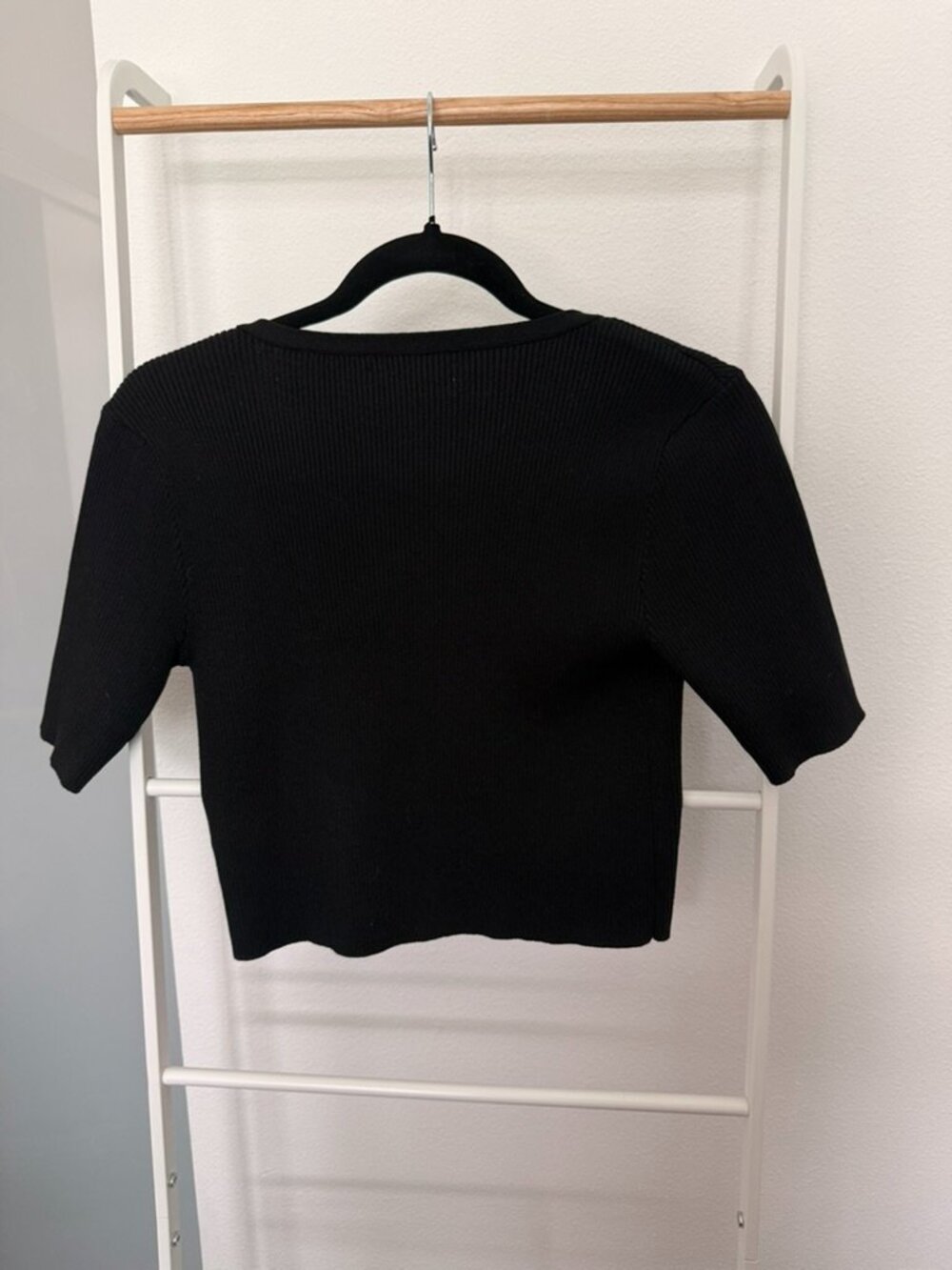 Oak and Fort Cropped Open Front Short Sleeve Ribbed Cardigan Black - Picture 7 of 7